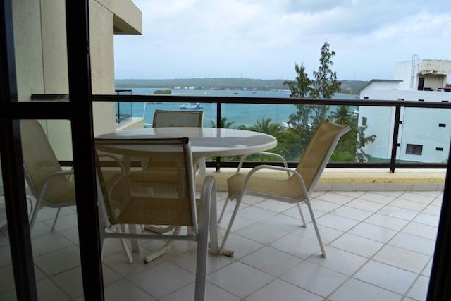 Apartamento En El Centro De San Andres Islas Con Vista Al Mar- Edificio Bay Point 703 Exterior foto