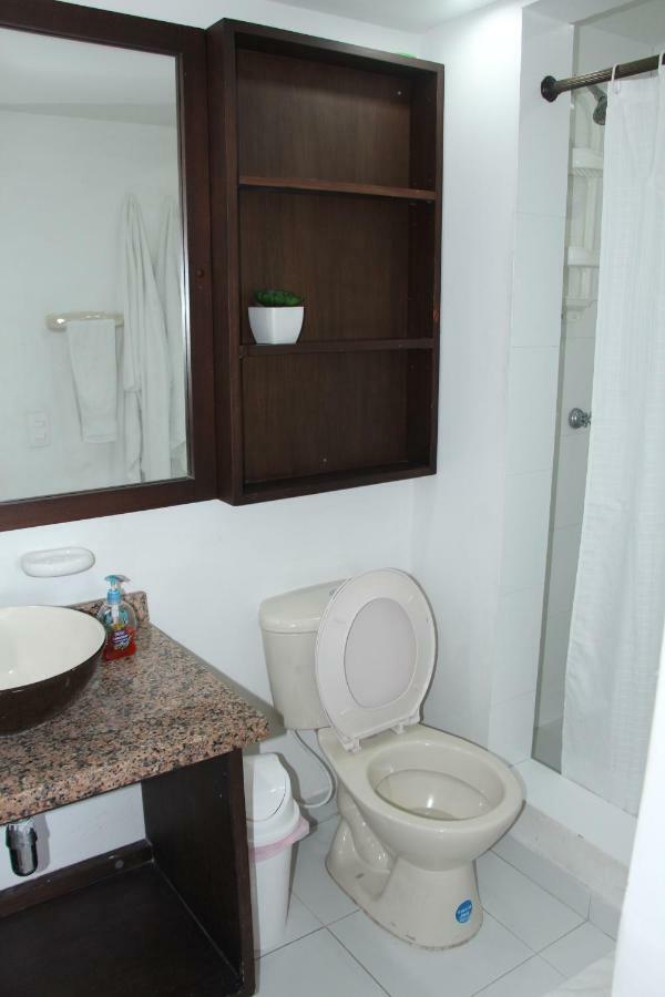 Apartamento En El Centro De San Andres Islas Con Vista Al Mar- Edificio Bay Point 703 Exterior foto